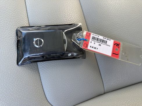 Certified 2023 Volvo XC90 B5 Core w/ Protection Package Premier image 73