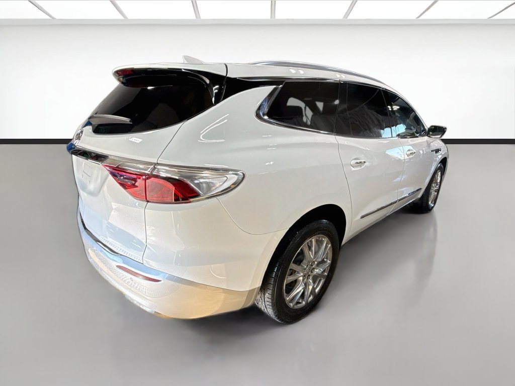 Used 2023 Buick Enclave Essence w/ Experience Buick Package FWD image 6