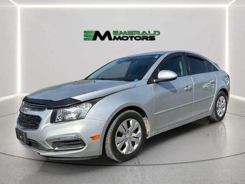 Used 2016 Chevrolet Cruze LT w/ Sun And Sound Package FWD image 1