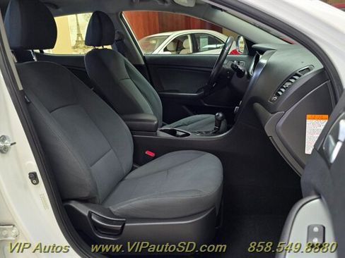 Used 2016 Kia Optima Hybrid FWD image 16