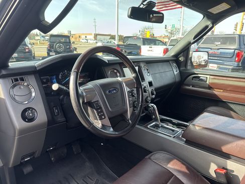 Used 2015 Ford Expedition EL Platinum image 17