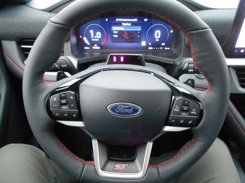 New 2026 Ford Explorer ST w/ Sun And Sound Package image 37