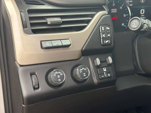 Used 2019 GMC Yukon Denali w/ Denali Ultimate Package image 25
