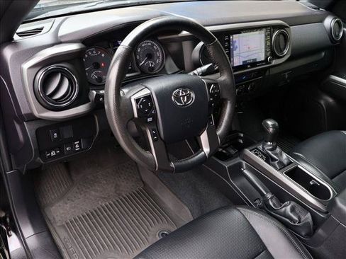 Used 2023 Toyota Tacoma TRD Off-Road w/ TRD Premium Off Road Package AWD/4WD image 10
