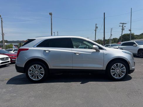 Used 2019 Cadillac XT5 Premium Luxury AWD/4WD image 4