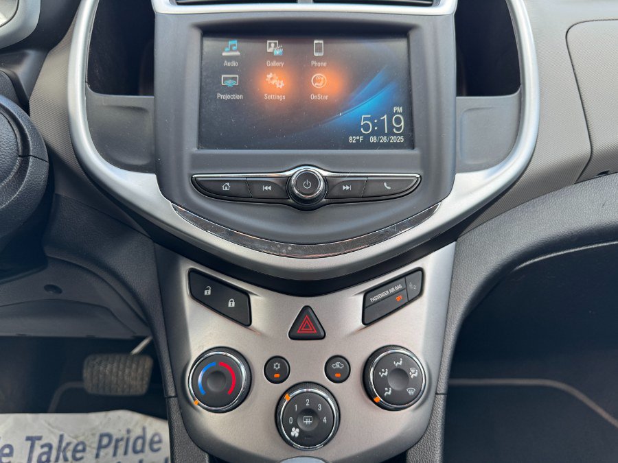 Used 2017 Chevrolet Sonic LT FWD image 21