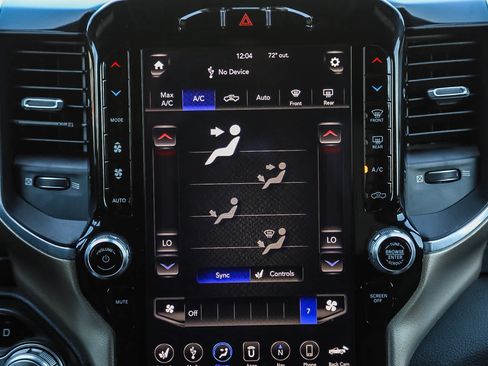 Used 2019 RAM 1500 Laramie AWD/4WD image 14