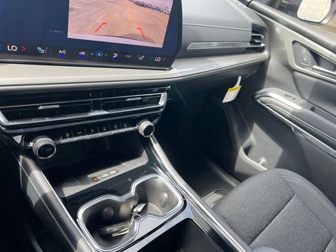 New 2026 Chevrolet Traverse LT FWD image 33