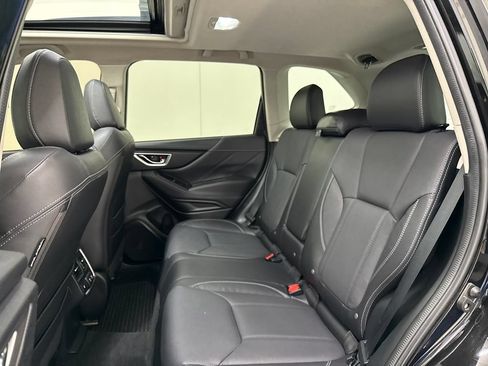 Used 2019 Subaru Forester Touring AWD/4WD image 25