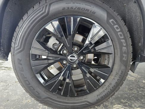 Used 2023 Nissan Rogue SV FWD image 60