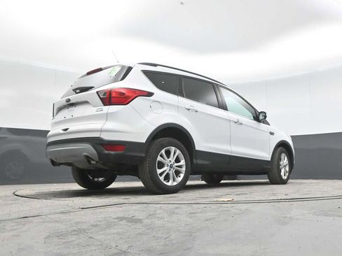 Used 2019 Ford Escape SEL AWD/4WD image 34
