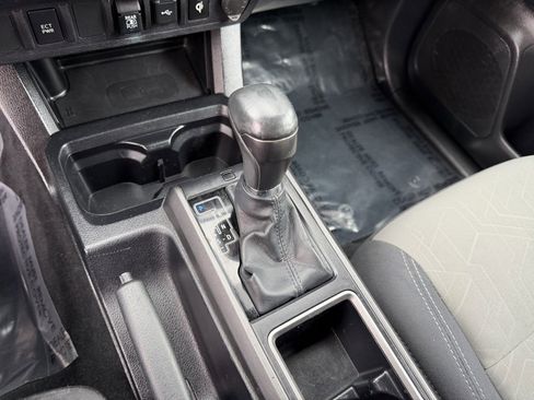 Used 2020 Toyota Tacoma TRD Sport w/ Blackout Package image 26