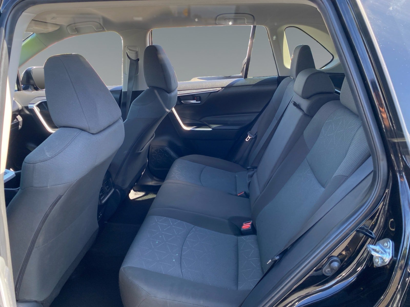 Used 2025 Toyota RAV4 XLE w/ Weather Package AWD/4WD image 13