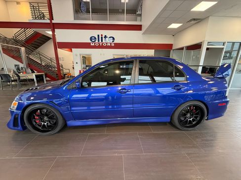 Used 2005 Mitsubishi Lancer Evolution AWD/4WD image 4