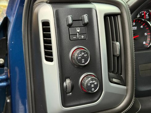 Used 2016 GMC Sierra 1500 SLT w/ SLT Premium Package image 19