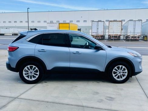 Used 2022 Ford Escape SE w/ Convenience Package image 4