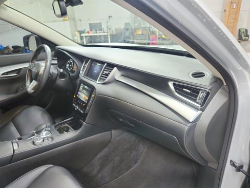 Used 2021 INFINITI QX50 Luxe image 35