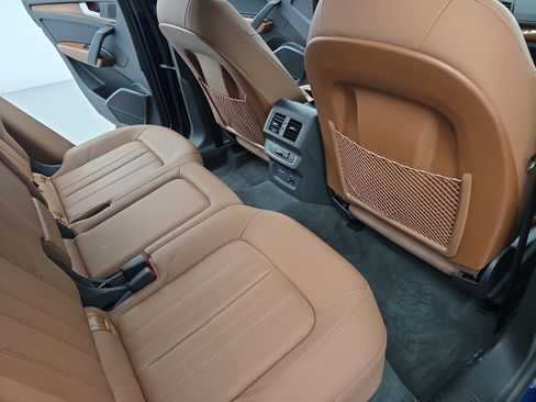 Used 2023 Audi Q5 2.0T Premium w/ Convenience Package image 11