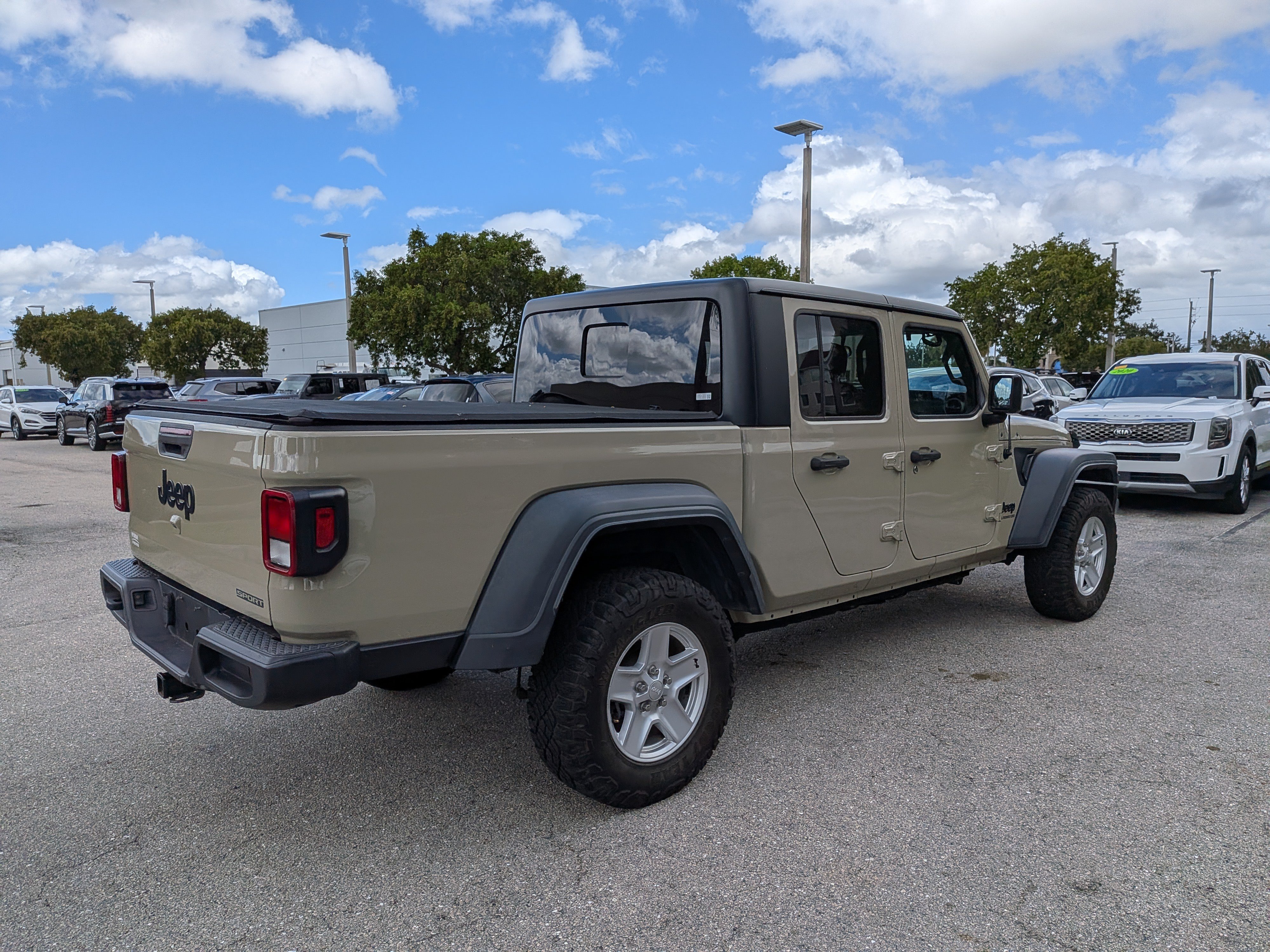 Used 2020 Jeep Gladiator Sport w/ Quick Order Package 24S AWD/4WD image 4