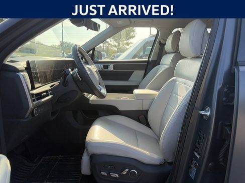 Used 2024 Hyundai Santa Fe Calligraphy FWD image 14