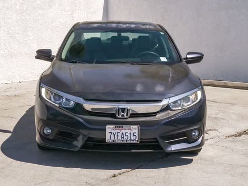 Used 2017 Honda Civic EX-T image 2