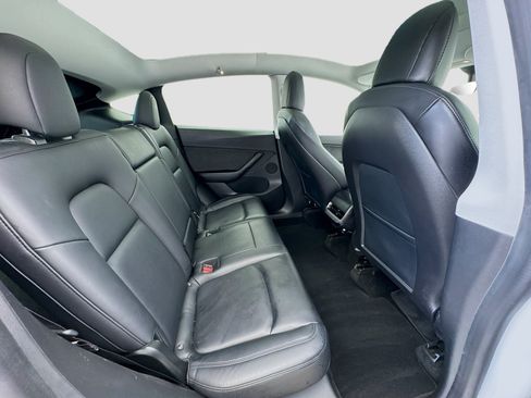 Used 2020 Tesla Model Y Long Range AWD/4WD image 19