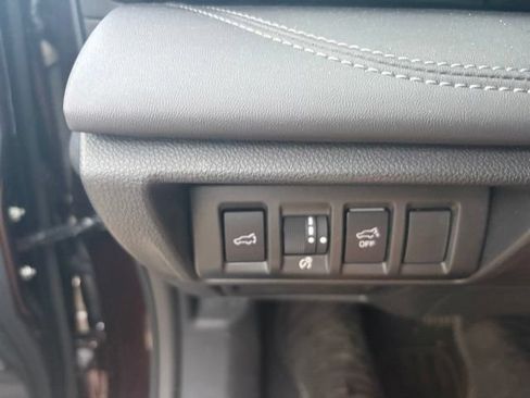 Used 2025 Subaru Outback Limited AWD/4WD image 7