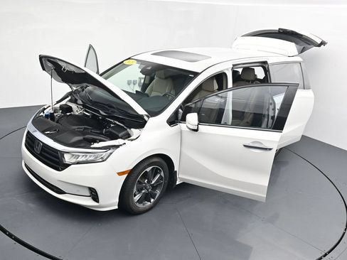 Used 2023 Honda Odyssey Elite image 34