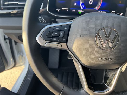 Certified 2025 Volkswagen Jetta S FWD image 17