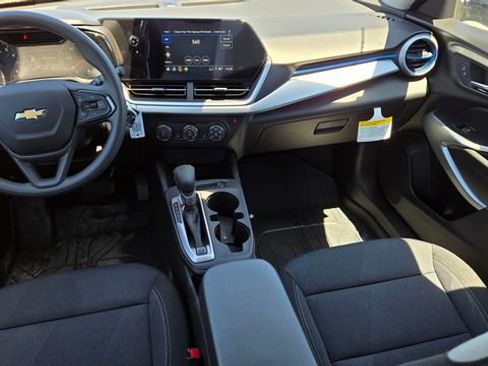 New 2026 Chevrolet Trax LS w/ LS Convenience Package image 10