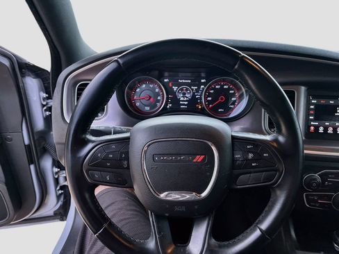 Used 2022 Dodge Charger SXT RWD image 11