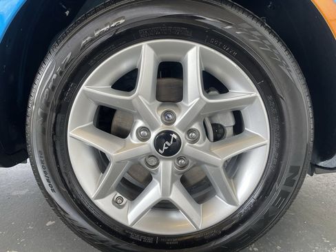 Used 2024 Kia Soul LX image 53