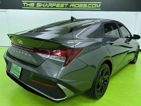 Used 2026 Hyundai Elantra Sport FWD image 10
