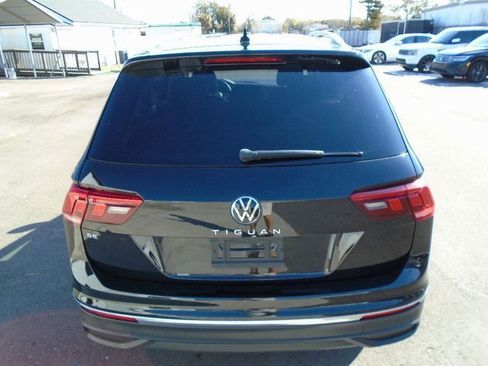 Used 2022 Volkswagen Tiguan SE image 7