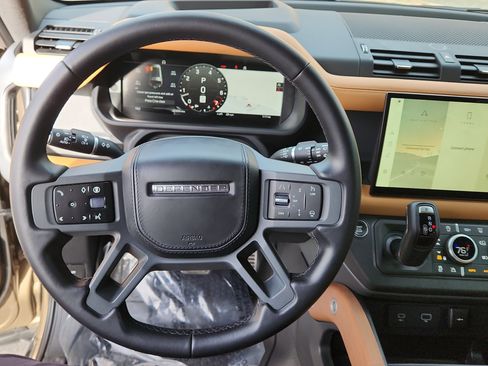 Used 2024 Land Rover Defender 130 X image 27