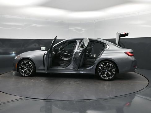 Certified 2026 BMW 330i Sedan RWD image 42