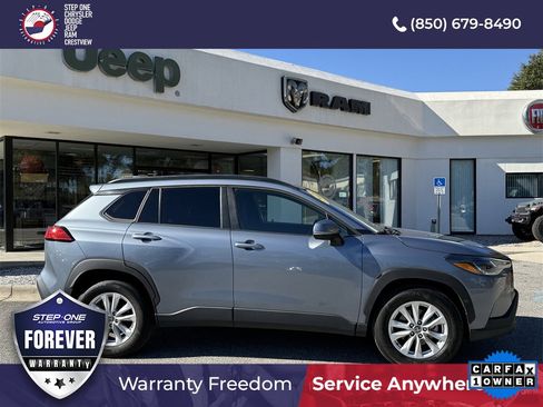 Used 2023 Toyota Corolla Cross LE image 4