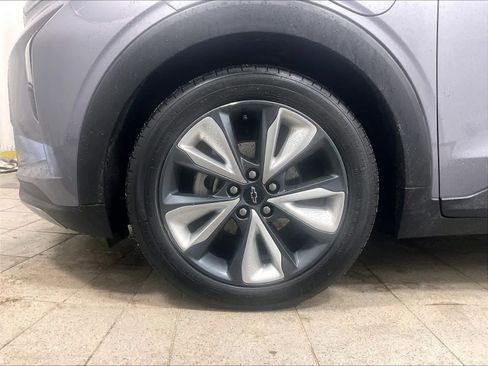 Used 2022 Chevrolet Bolt EUV LT w/ Convenience Package image 7