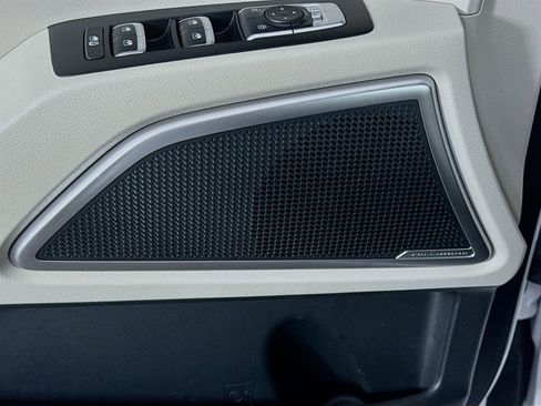 Certified 2024 Kia Telluride S image 20