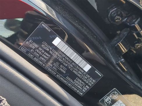 New 2026 Volvo XC60 B5 Plus w/ Protection Package Premier image 34