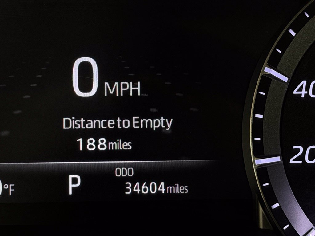 Used 2025 Toyota Highlander XLE FWD image 14