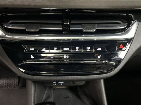 Certified 2024 Buick Envista Avenir image 17