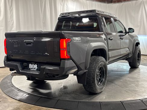 Used 2024 Toyota Tacoma TRD Off-Road AWD/4WD image 19