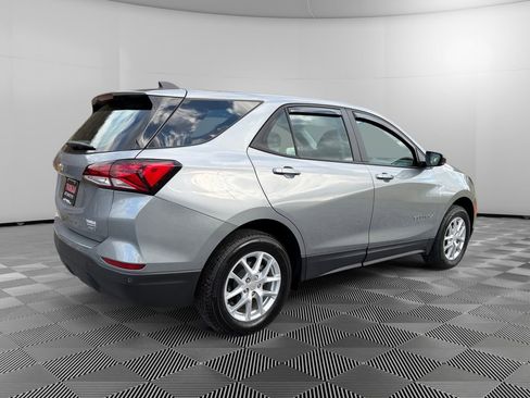 Used 2024 Chevrolet Equinox LS w/ Driver Confidence II Package image 7