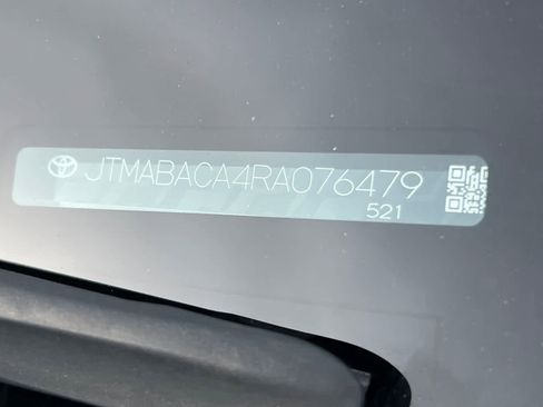 Used 2024 Toyota bZ4X XLE image 23