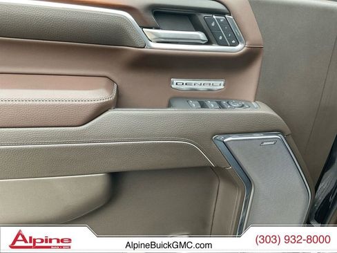 Used 2024 GMC Sierra 1500 Denali w/ Denali Reserve Package AWD/4WD image 19