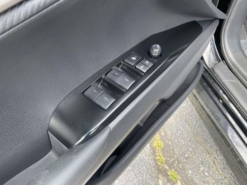 Used 2026 Toyota Camry SE w/ Convenience Package image 22