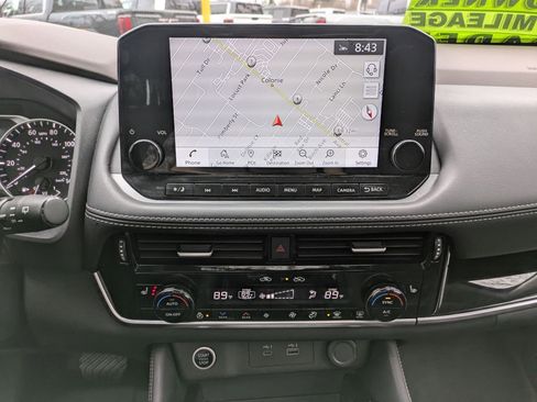 Used 2022 Nissan Rogue SL w/ SL Premium Package image 19