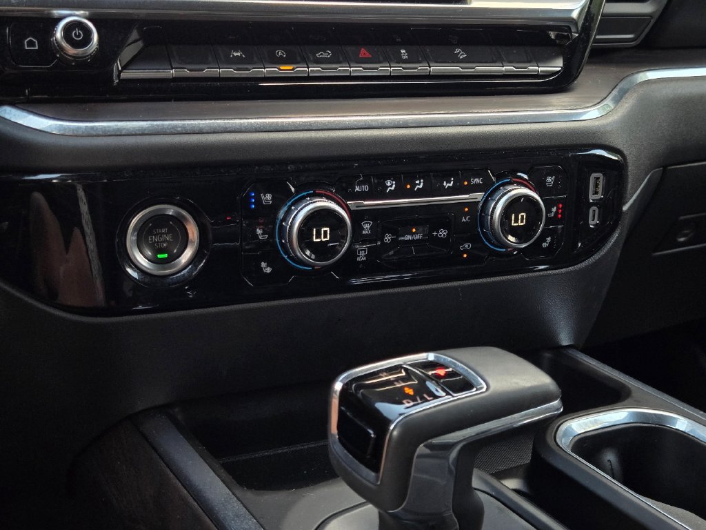 Used 2024 GMC Sierra 1500 SLT AWD/4WD image 29