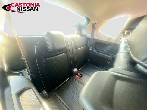 Used 2024 Volkswagen Tiguan SE image 36